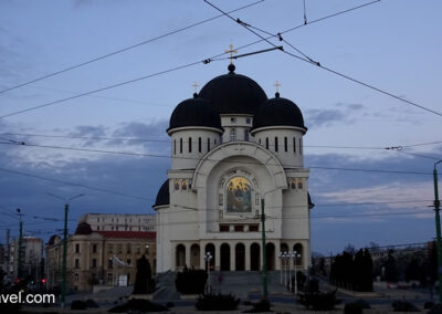 Arad Catedrala „Sfanta Treime”