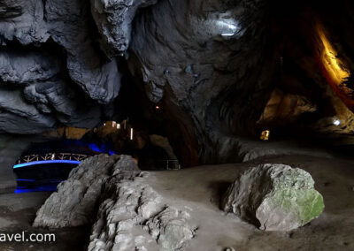 Cave Bolii