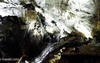 Valea Cetatii Cave