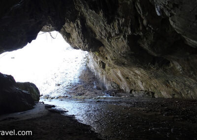 Gradistea Muncelului Nature Park Cave Bolii